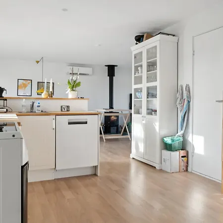 House With A Beautiful View Of The Sea And Bogo * Stubbekøbing