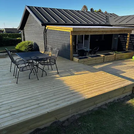 Feriehus Feriebolig Med Fantastisk Udsigt Til Hav Og Bogø Stubbekøbing